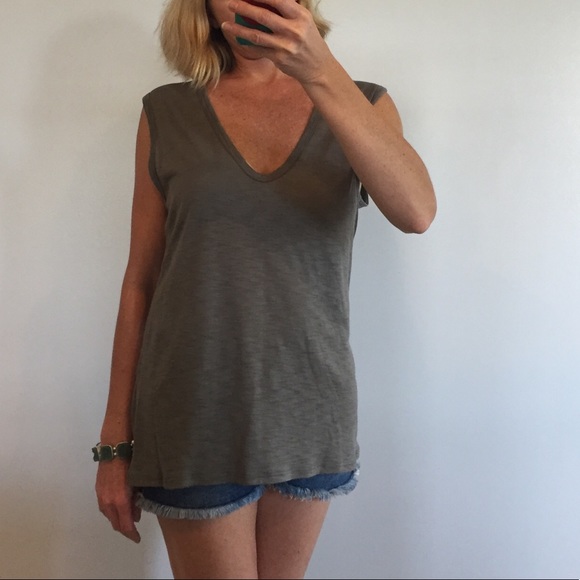 Olive Short Sleeve Top - Picture 2 of 4